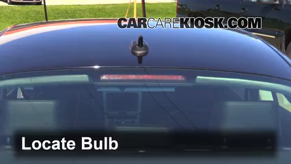 2013 Volkswagen CC Sport Plus 2.0L 4 Cyl. Turbo Sedan (4 Door) Éclairage Feu de freinage central (remplacer l'ampoule)