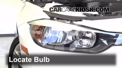 2014 BMW 320i 2.0L 4 Cyl. Turbo Éclairage Feux de route (remplacer l'ampoule)