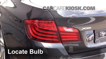 2014 BMW 535d xDrive 3.0L 6 Cyl. Turbo Diesel Éclairage Feu antibrouillard (remplacer l'ampoule)