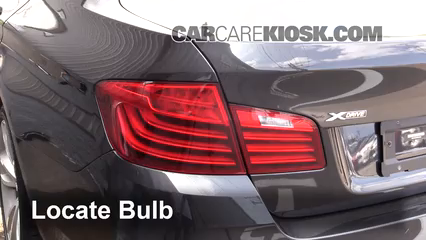 2014 BMW 535d xDrive 3.0L 6 Cyl. Turbo Diesel Éclairage Feux de marche arrière (remplacer une ampoule)