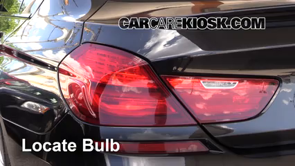 2014 BMW 650i xDrive Gran Coupe 4.4L V8 Turbo Éclairage Feux de marche arrière (remplacer une ampoule)