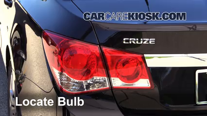 2014 Chevrolet Cruze LS 1.8L 4 Cyl. Sedan (4 Door) Éclairage Feux de position arrière (remplacer ampoule)