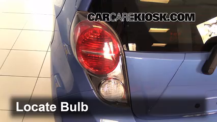 2014 Chevrolet Spark LT 1.2L 4 Cyl. Éclairage Feux de position arrière (remplacer ampoule)