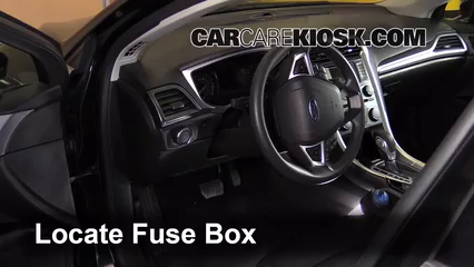 2014 Ford Fusion SE 2.5L 4 Cyl. Fusible (interior)