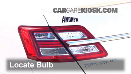 2014 Ford Taurus SHO 3.5L V6 Turbo Éclairage Feux de marche arrière (remplacer une ampoule)