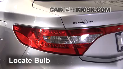 2014 Hyundai Azera Limited 3.3L V6 Lights Tail Light (replace bulb)
