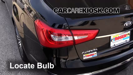 2014 Kia Cadenza Premium 3.3L V6 Éclairage Feux de marche arrière (remplacer une ampoule)