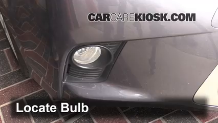 2014 Lexus CT200h 1.8L 4 Cyl. Éclairage Feu antibrouillard (remplacer l'ampoule)