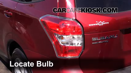2014 Subaru Forester 2.5i Premium 2.5L 4 Cyl. Wagon (4 Door) Luces Luz de giro trasera (reemplazar foco)
