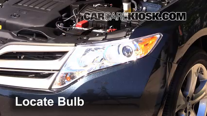 2014 Toyota Venza LE 3.5L V6 Lights Turn Signal - Front (replace bulb)