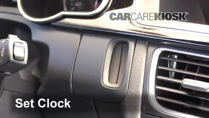 2015 Audi RS5 4.2L V8 Clock