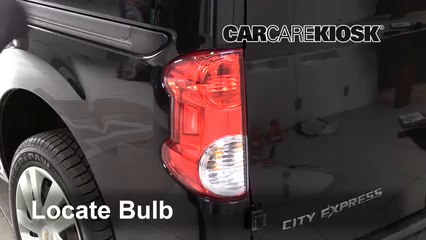 2015 Chevrolet City Express LS 2.0L 4 Cyl. Éclairage Feux de marche arrière (remplacer une ampoule)