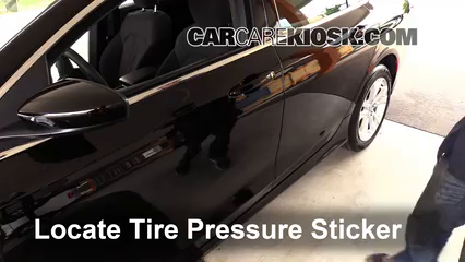 2015 Chrysler 200 Limited 2.4L 4 Cyl. Sedan (4 Door) Tires & Wheels Check Tire Pressure