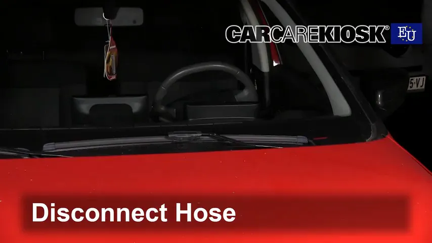 Front Windshield Wiper Blade Change: 2015 Citroen C4 Cactus Feal 1.2L 3  Cyl. Turbo