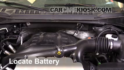 2015 Ford F-150 XLT 3.5L V6 Turbo Crew Cab Pickup Batería Limpiar batería y terminales