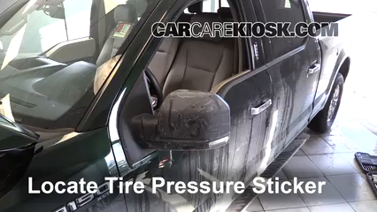 2015 Ford F-150 XLT 3.5L V6 Turbo Crew Cab Pickup Neumáticos y ruedas Controlar presión de neumáticos
