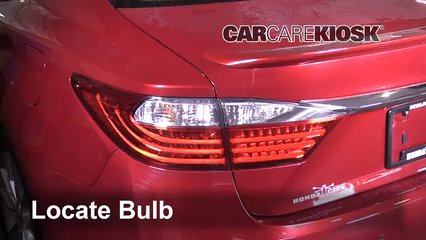 2015 Lexus ES300h 2.5L 4 Cyl. Éclairage Feu clignotant arrière (remplacer l'ampoule)