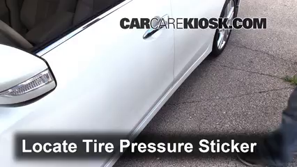 2015 Nissan Altima SL 3.5L V6 Tires & Wheels Check Tire Pressure