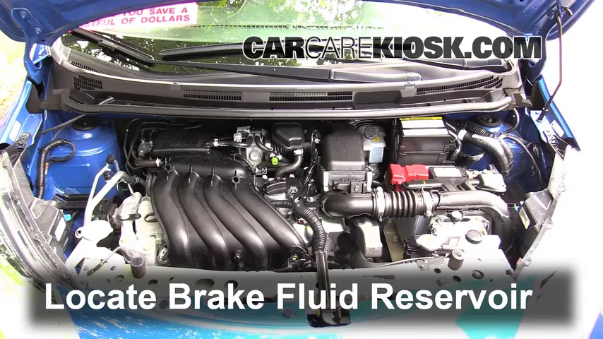 Comment Ajouter du Liquide de Frein: 2015 Nissan Versa Note S 1.6L 4 Cyl.
