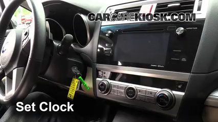 2015 Subaru Legacy 2.5i Premium 2.5L 4 Cyl. Horloge Régler l'horloge