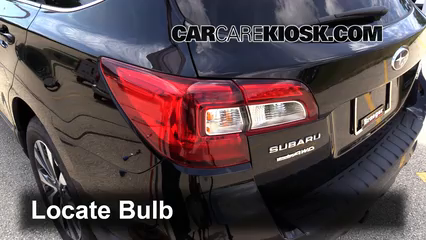 2015 Subaru Outback 3.6R Limited 3.6L 6 Cyl. Éclairage Feu clignotant arrière (remplacer l'ampoule)
