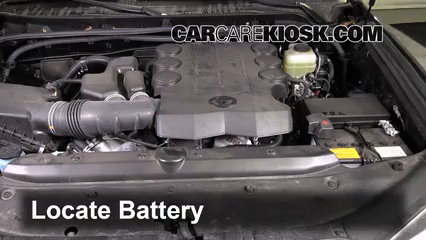 2015 Toyota 4Runner SR5 4.0L V6 Batería Limpiar batería y terminales