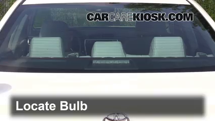 2015 Toyota Camry XLE 2.5L 4 Cyl. Éclairage Feu de freinage central (remplacer l'ampoule)