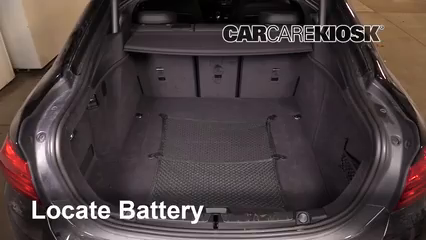 2016 BMW 428i xDrive Gran Coupe 2.0L 4 Cyl. Turbo Hatchback (4 Door) Batería Limpiar batería y terminales