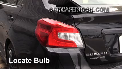 2016 Subaru WRX STI 2.5L 4 Cyl. Turbo Éclairage Feux de marche arrière (remplacer une ampoule)