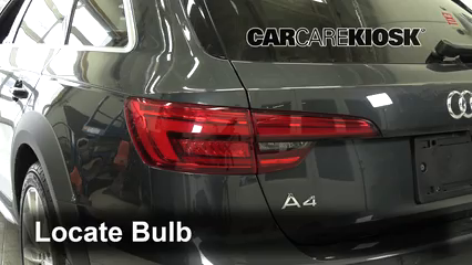 2017 Audi A4 allroad Premium Plus 2.0L 4 Cyl. Turbo Éclairage Feux de marche arrière (remplacer une ampoule)