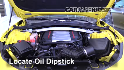 2017 Chevrolet Camaro SS 6.2L V8 Convertible Aceite Controlar nivel de aceite