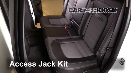 2017 GMC Canyon SLE 2.8L 4 Cyl. Turbo Diesel Crew Cab Pickup Jack Up Car