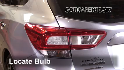 2017 Subaru Impreza Limited 2.0L 4 Cyl. Hatchback Éclairage Feux de position arrière (remplacer ampoule)