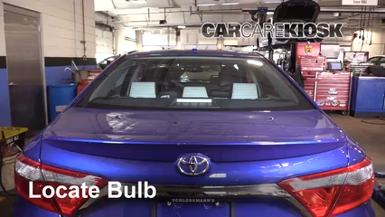 2017 Toyota Camry XLE 3.5L V6 Éclairage Feu de freinage central (remplacer l'ampoule)