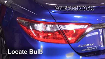 2017 Toyota Camry XLE 3.5L V6 Lights Tail Light (replace bulb)