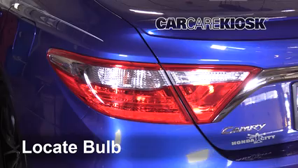 2017 Toyota Camry XLE 3.5L V6 Éclairage Feu clignotant arrière (remplacer l'ampoule)