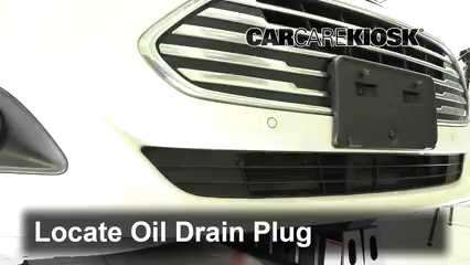 2018 Ford C-Max Hybrid Titanium 2.0L 4 Cyl. Huile Changer l'huile et le filtre à huile