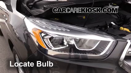 2018 Ford Escape SE 1.5L 4 Cyl. Turbo Éclairage Feux de croisement (remplacer l'ampoule)