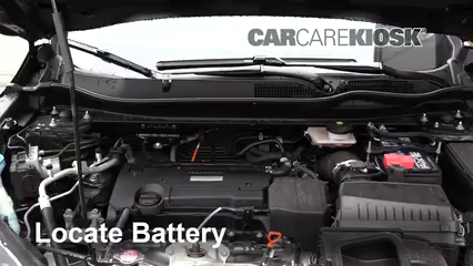 2018 Honda CR-V LX 2.4L 4 Cyl. Batería Limpiar batería y terminales