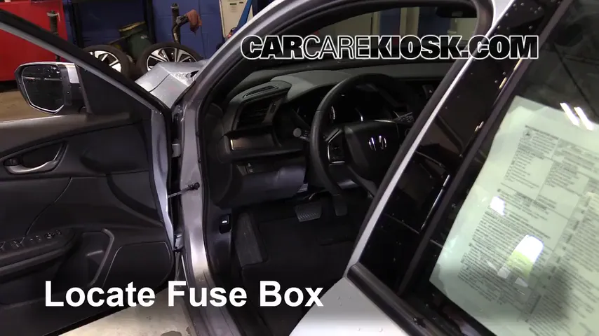 2007 chevy cobalt cigarette lighter fuse 2005-2010 Chevrolet Cobalt Fuse Box Location