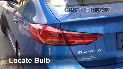 2018 Hyundai Elantra Sport 1.6L 4 Cyl. Turbo Éclairage Feu clignotant arrière (remplacer l'ampoule)