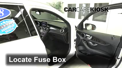 2018 Mercedes-Benz GLC300 4Matic 2.0L 4 Cyl. Turbo Fuse (Interior)