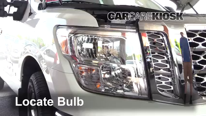2018 Nissan Titan SV 5.6L V8 Extended Cab Pickup Éclairage Feux de croisement (remplacer l'ampoule)