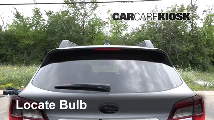 2018 Subaru Outback 3.6R Limited 3.6L 6 Cyl. Éclairage Feu de freinage central (remplacer l'ampoule)