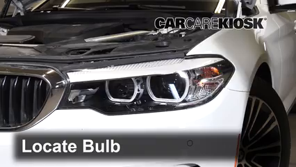 2019 BMW 530i 2.0L 4 Cyl. Turbo Éclairage Feux de croisement (remplacer l'ampoule)