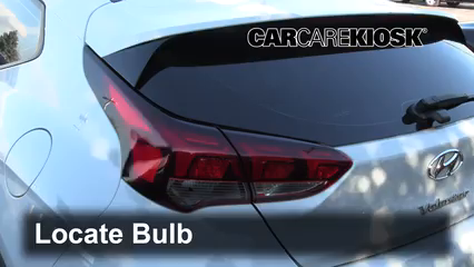 2019 Hyundai Veloster Turbo R-Spec 1.6L 4 Cyl. Turbo Hatchback (3 Door) Éclairage Feux de marche arrière (remplacer une ampoule)