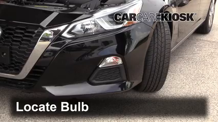 2019 Nissan Altima S 2.5L 4 Cyl. Lights Turn Signal - Front (replace bulb)