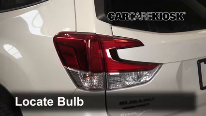 2019 Subaru Forester Premium 2.5L 4 Cyl. Éclairage Feu stop (remplacer ampoule)