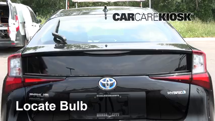 2019 Toyota Prius XLE 1.8L 4 Cyl. Éclairage Feu de freinage central (remplacer l'ampoule)