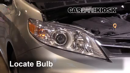 2019 Toyota Sienna XLE 3.5L V6 Lights Headlight (replace bulb)